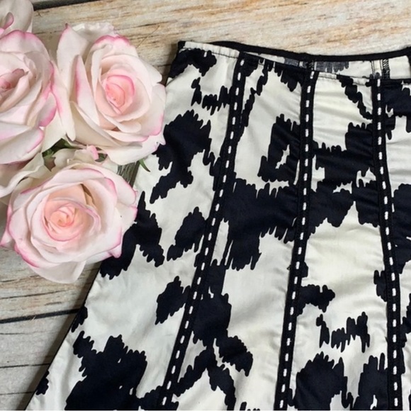 CAbi Ladies flared trumpet skirt - Picture 3 of 3